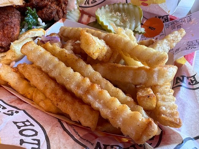 Dave’s Hot Chicken (East Lansing) | SW Michigan Dining - Dave's Hot Chicken East Lansing Reviews
