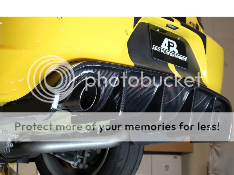 Dodge_Charger_Hellcat_Rear_Diffuser_2015-Up