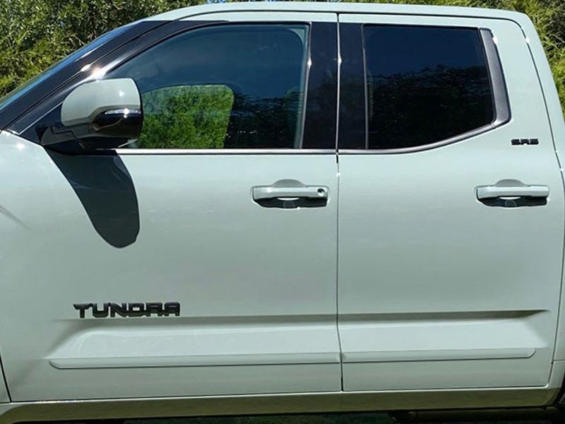 TOYOTA TUNDRA DOUBLE CAB PAINTED BODY SIDE MOLDING 2022 - 2023