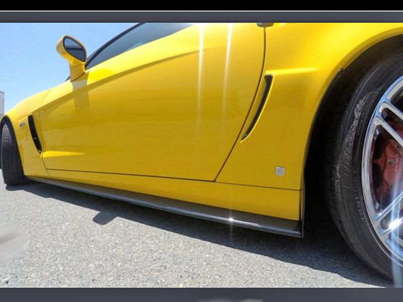 c6_ZR1_carbon_fiber_Side_Skirts_With_Mudflaps
