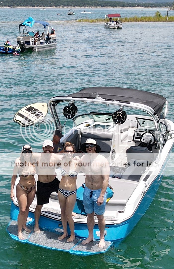 9F70A7FE-2160-4F66-85BA-A3A7A379CE4B.jpe