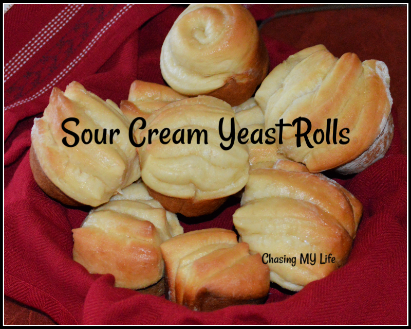 sour-cream-rolls