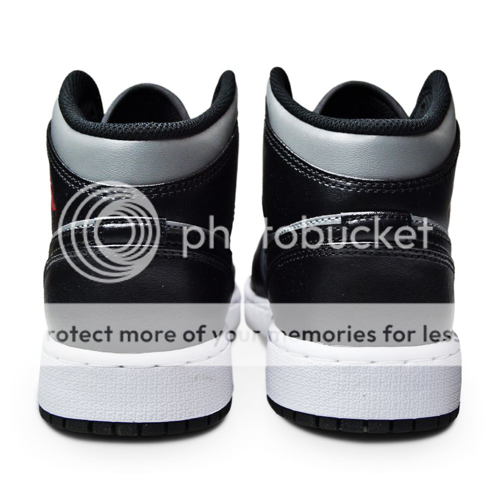 air jordan 1 black white sole