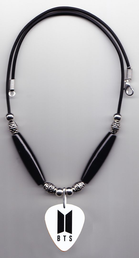 BTS_White_Black_Necklace