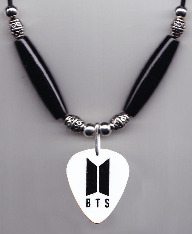 BTS_White_Black_Necklace_-_Closeup