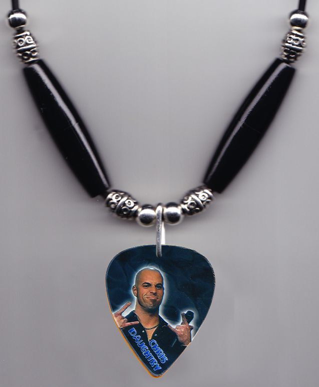 Daughtry_Photo_Necklace_-_Closeup