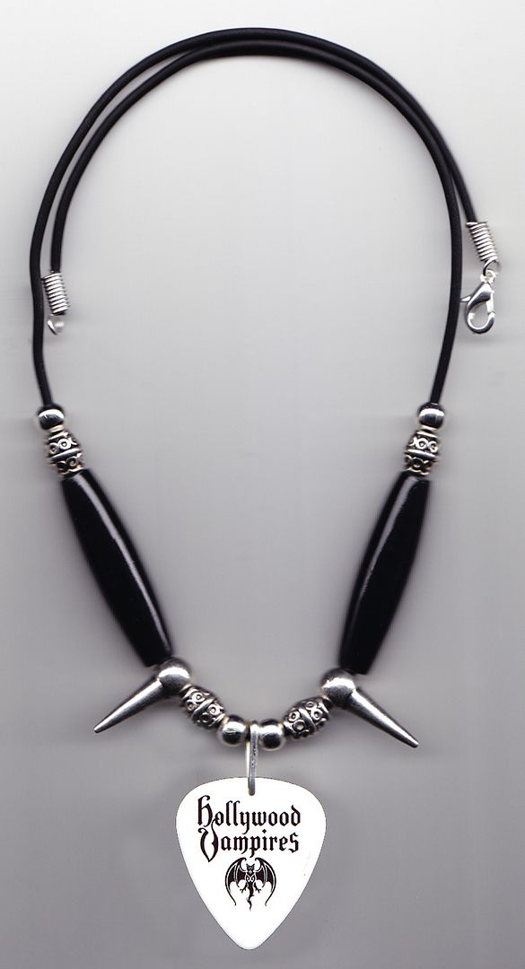 HV Necklace