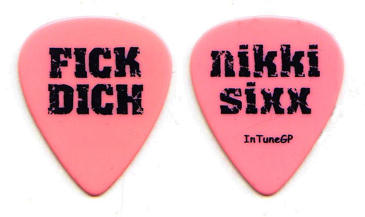 MC_Nikki_FD_Pink_Pick