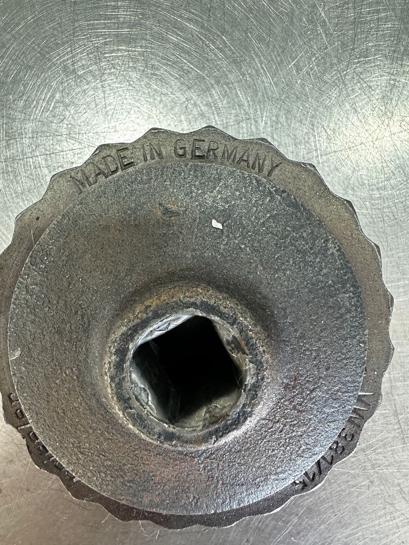 Image may have been reduced in size. Click image to view fullscreen.