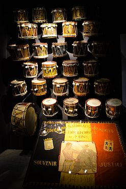 British drums bequeathed by the regiments who fought in Mons (1)