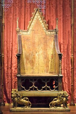 Coronation_Throne