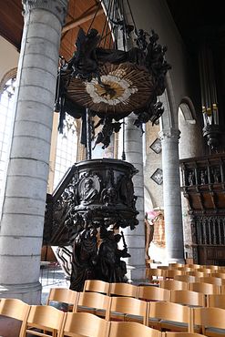 Pulpit (7)
