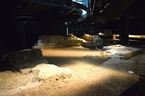 Roman_Amphitheatre_-_AD_70_(12)