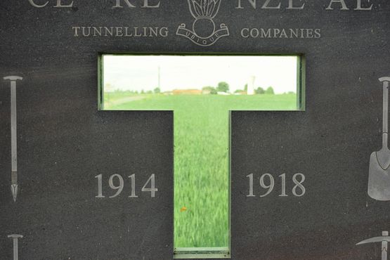 Tunnellers_Memorial_(4)
