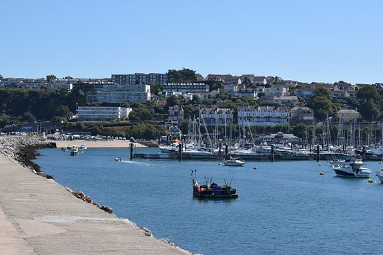 WWII_embarcation_point_from_the_Breakwater