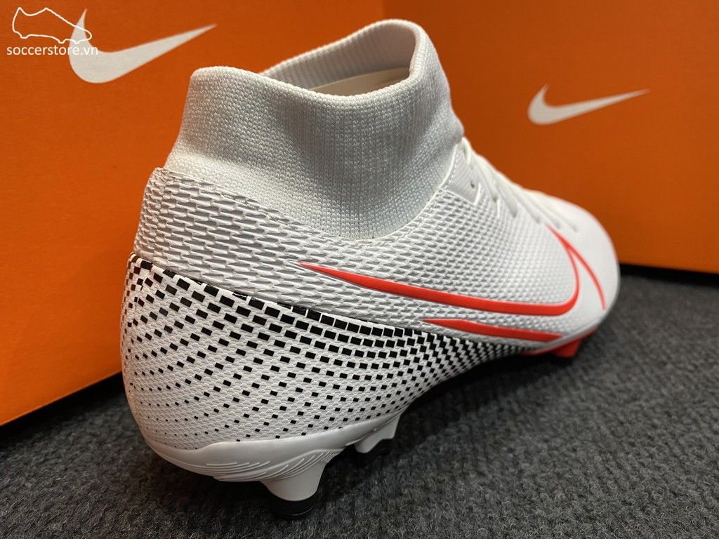 nike mercurial future lab 2