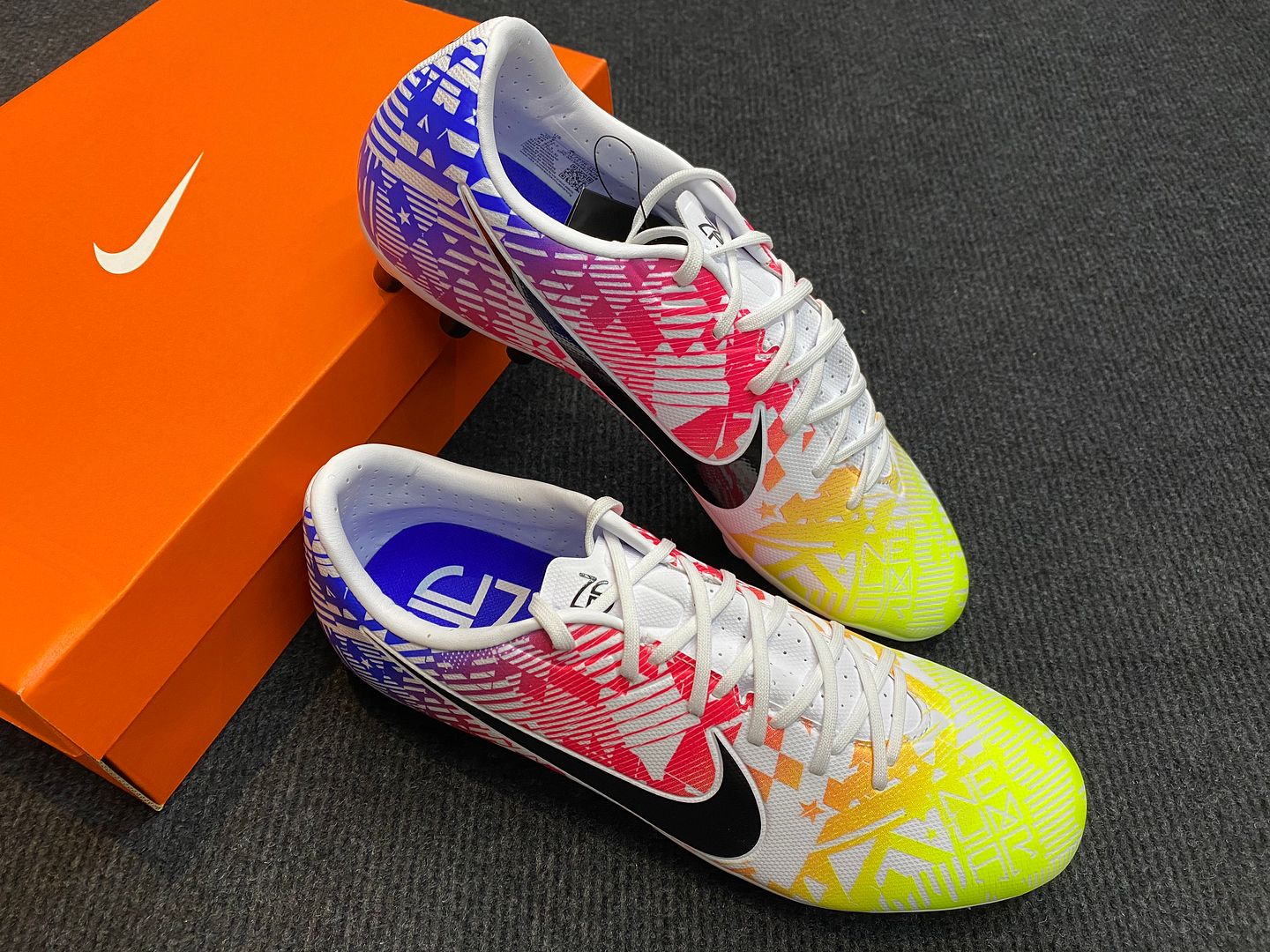 nike jogo prismatico