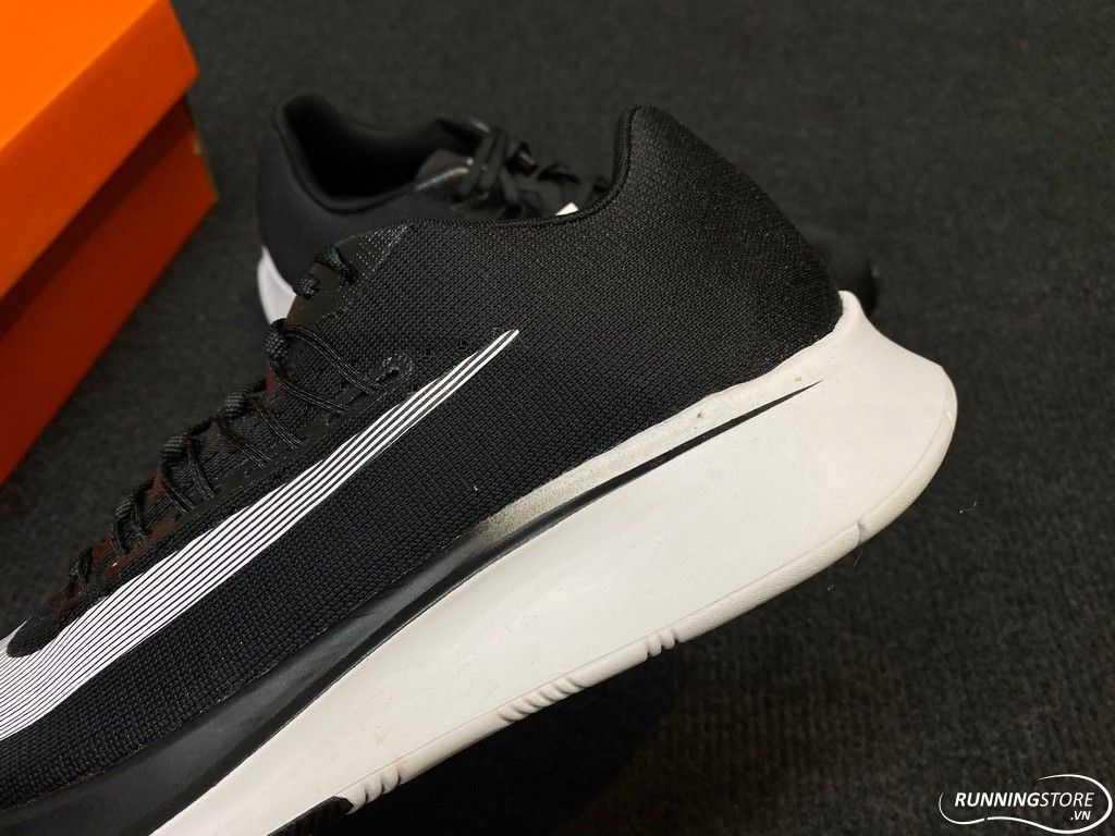 Nike Zoom Fly - Black/White Anthracite - 880848-001