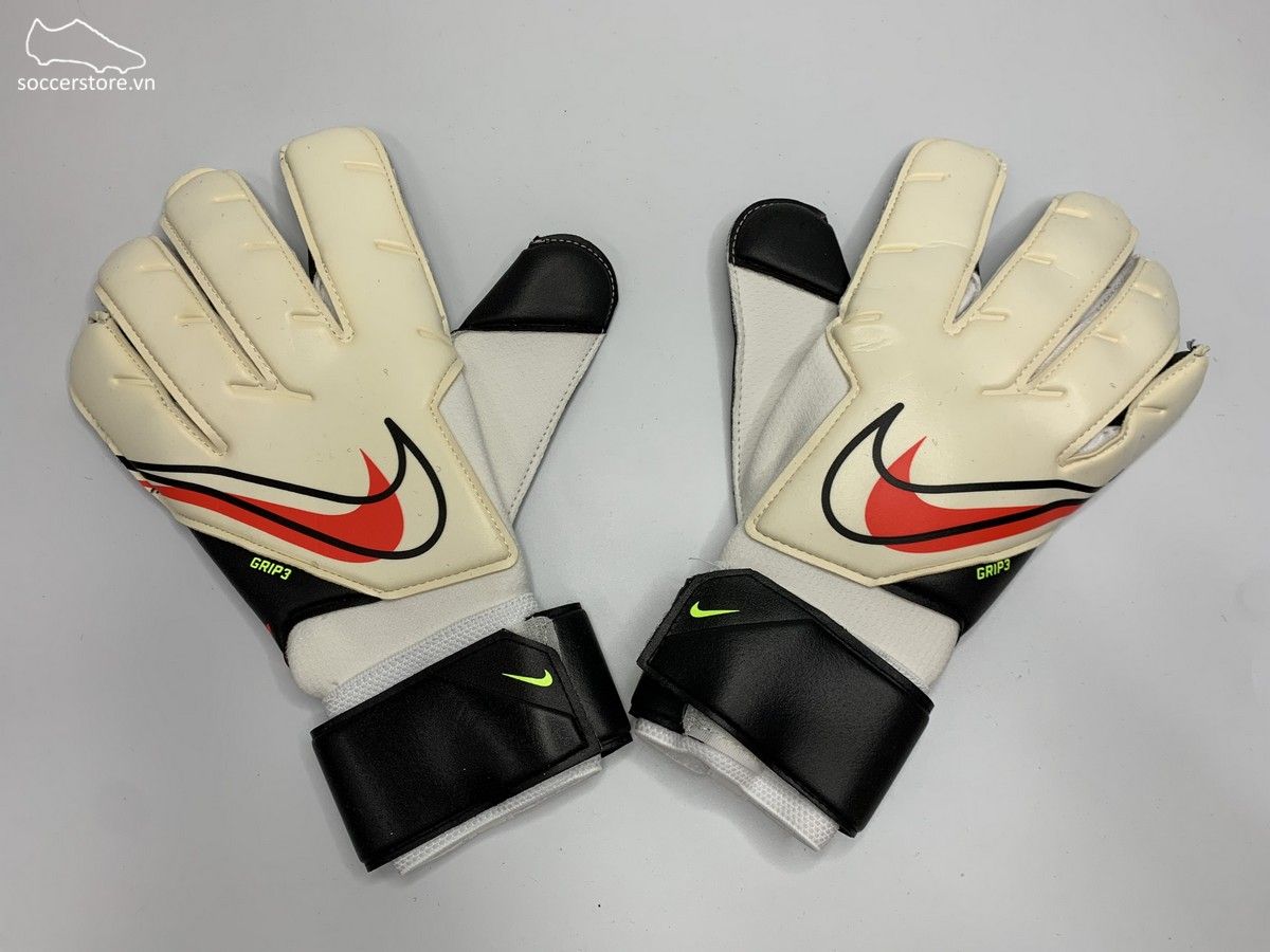 Nike Grip 3- màu trắng đen CN5651-101