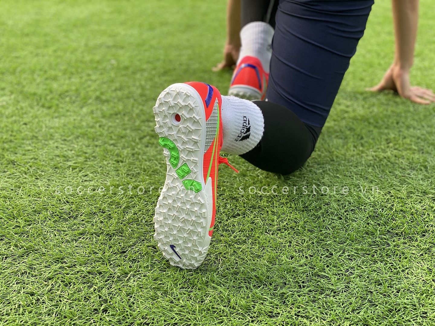 Review, trên chân, đánh giá Nike Mercurial Vapor 14 Pro TF 2021