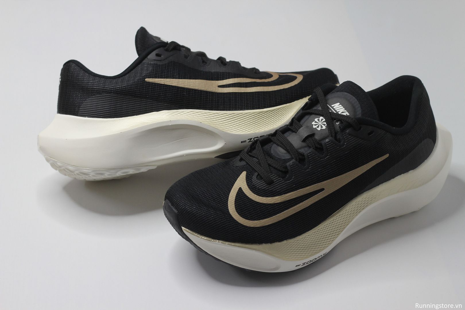 Nike Zoom Fly 5- Black/ Sail/ Metallic Gold Grain- DM8968-002