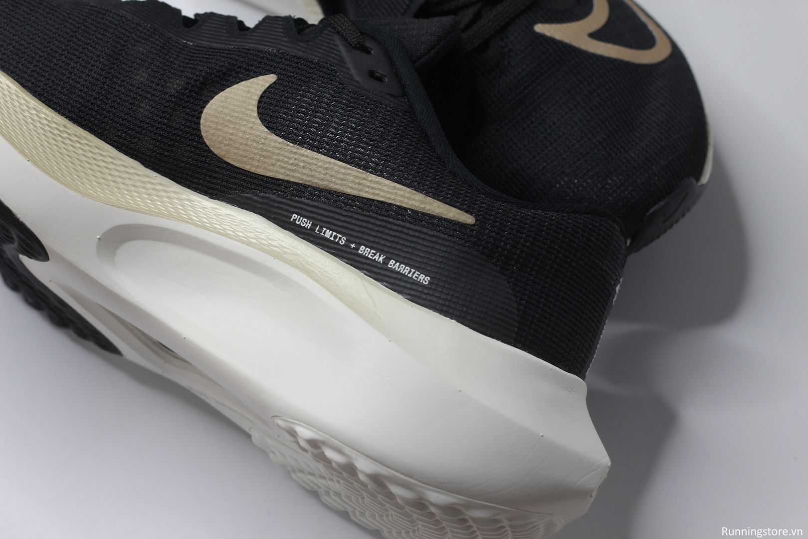 Nike Zoom Fly 5- Black/ Sail/ Metallic Gold Grain- DM8968-002