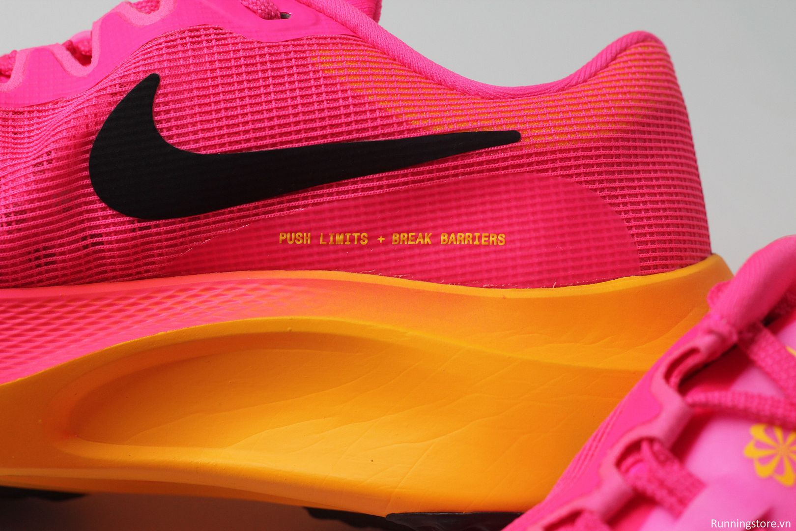 Giày chạy bộ Nike Zoom Fly 5 màu đỏ hồng DM8968-600
