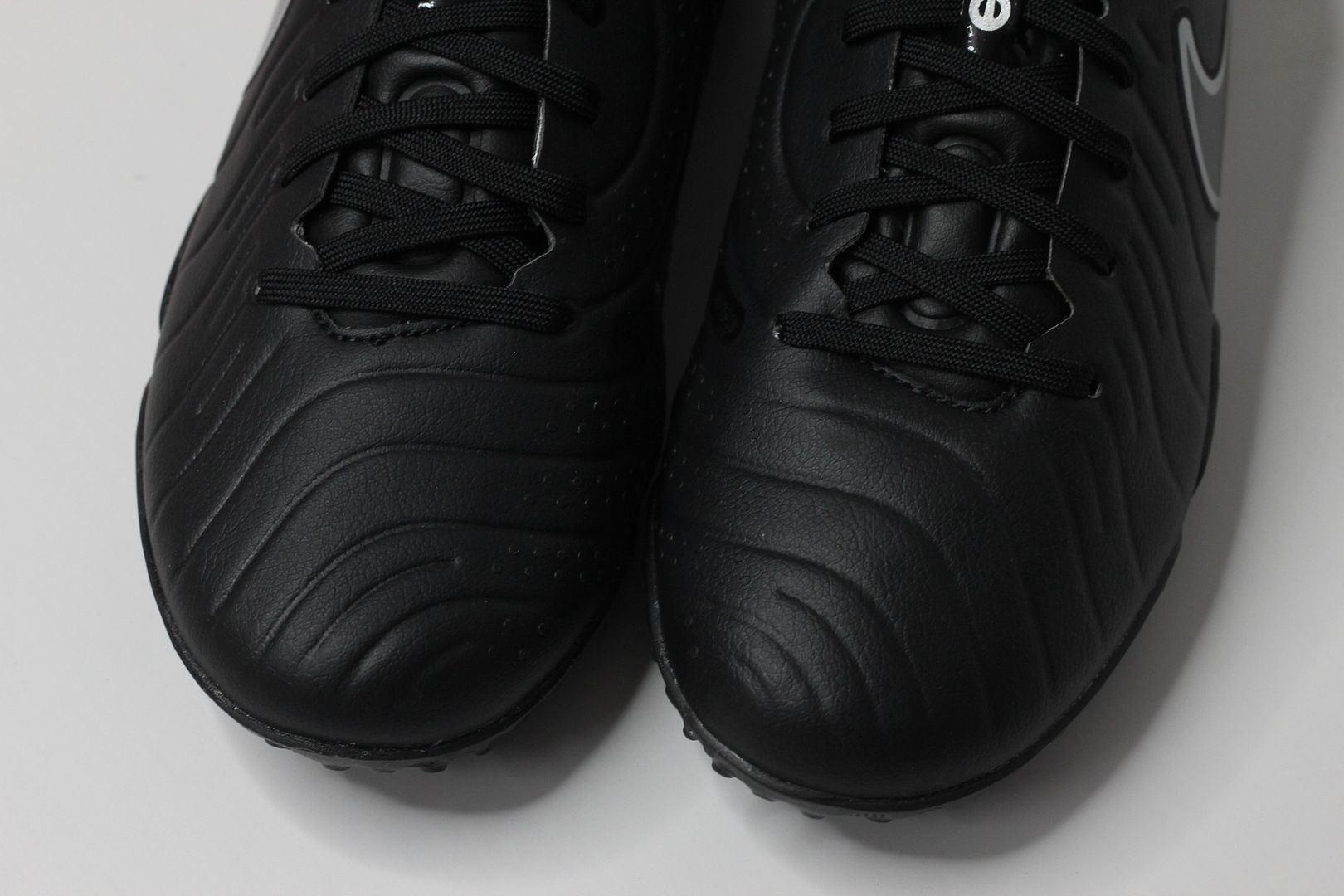 Nike Tiempo Legend 10 Academy TF Shadow pack màu đen trắng DV4342-040