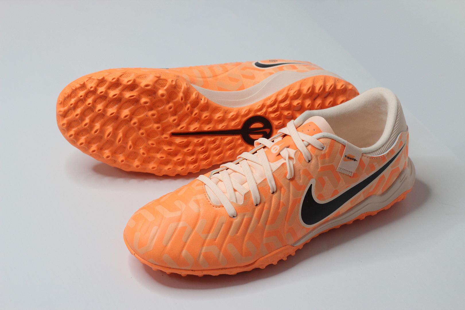 Nike Tiempo Legend 10 Academy TF màu cam trắng DZ3178-800