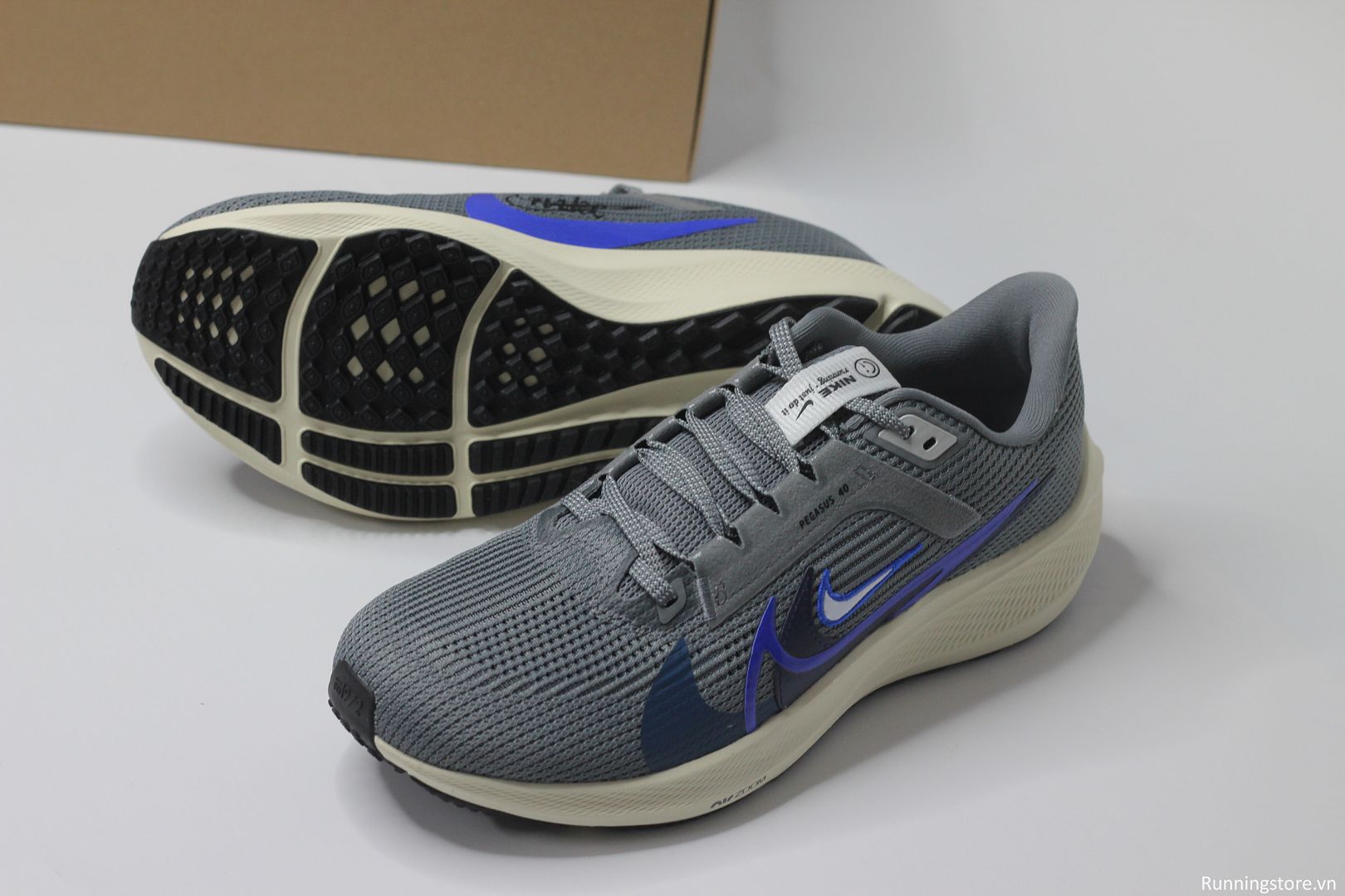 Nike Pegasus 40 Premium Air Zoom - Smoke Grey/ Multi-color FB7179-002