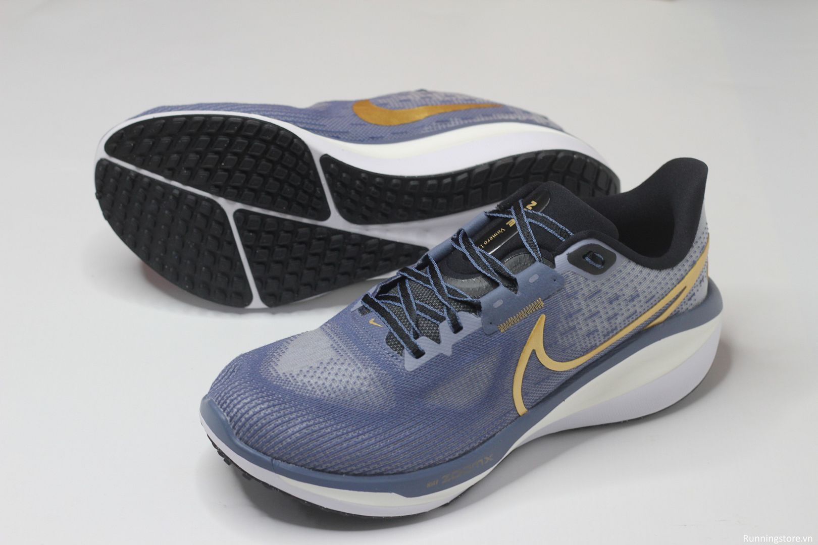 Nike Vomero 17- Diffused Blue/ Ashen Slate/ White/ Metallic Gold FB8502-400