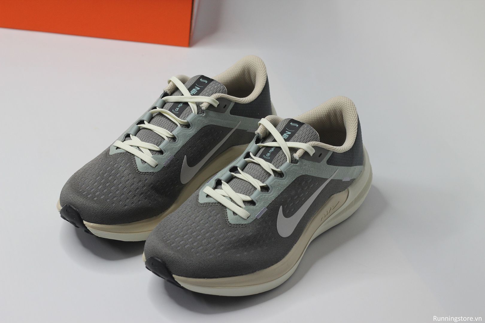 Nike Winflo 10 Air Zoom- Flat Pewter/Pewter/Iron Grey/Photon Dust FN7499-029 màu xám