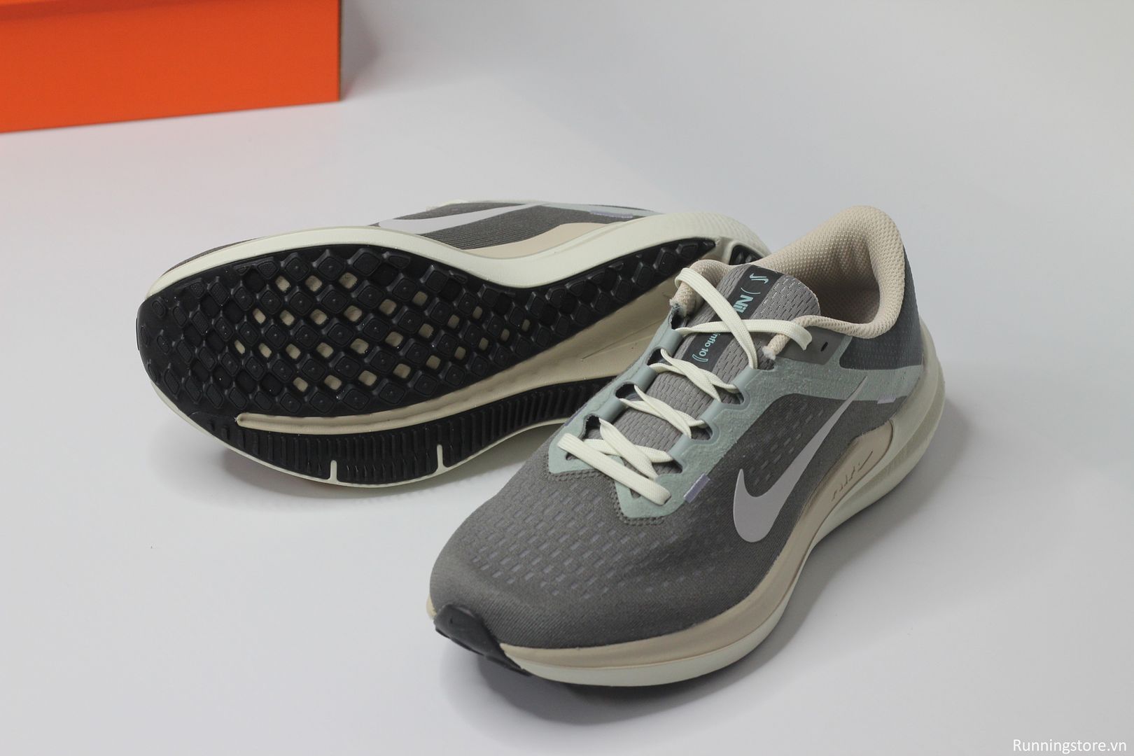 Nike Winflo 10 Air Zoom- Flat Pewter/Pewter/Iron Grey/Photon Dust FN7499-029 màu xám