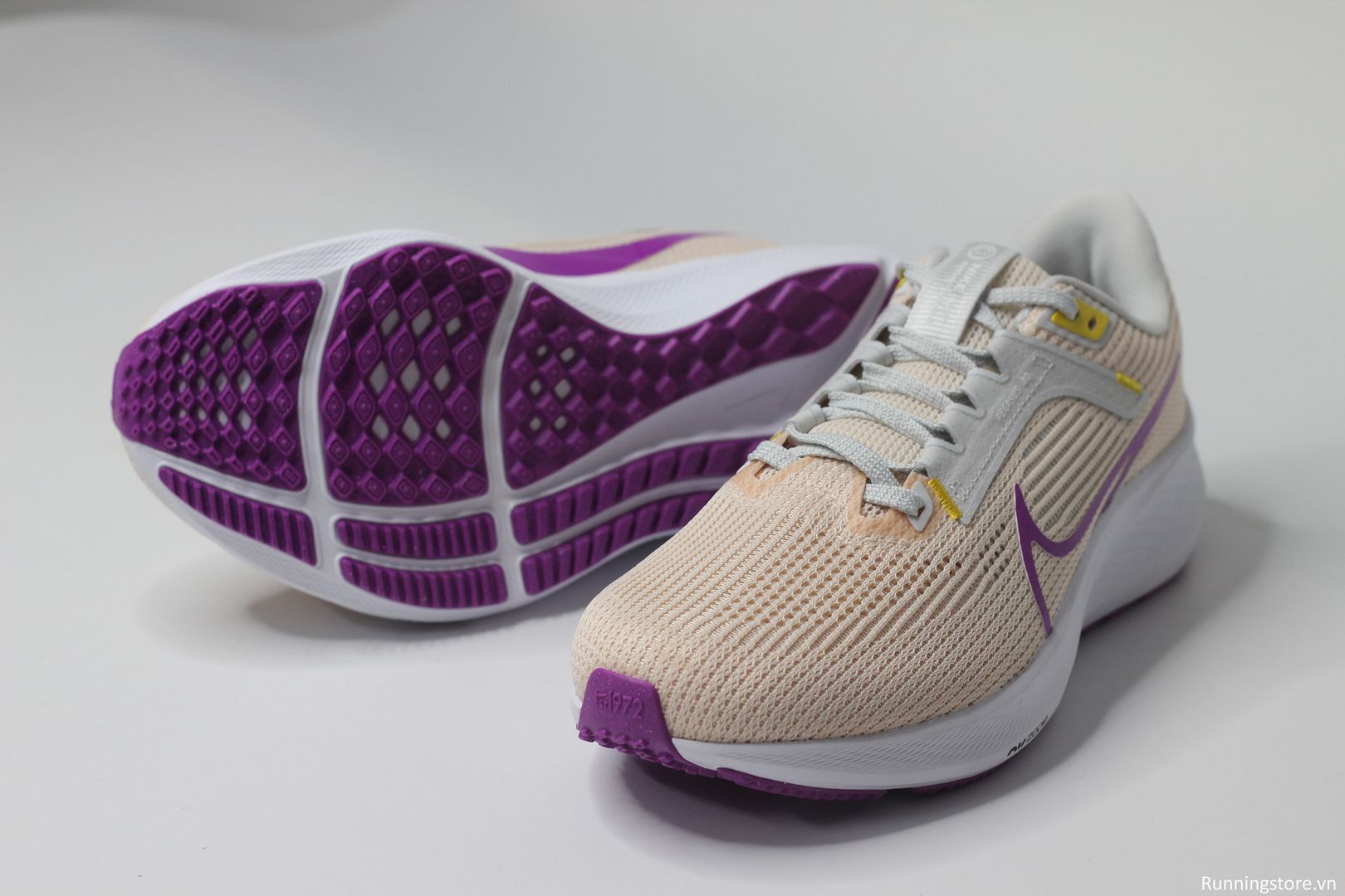 Nike Pegasus 40 Air Zoom W màu cam nhạt DV3854-800