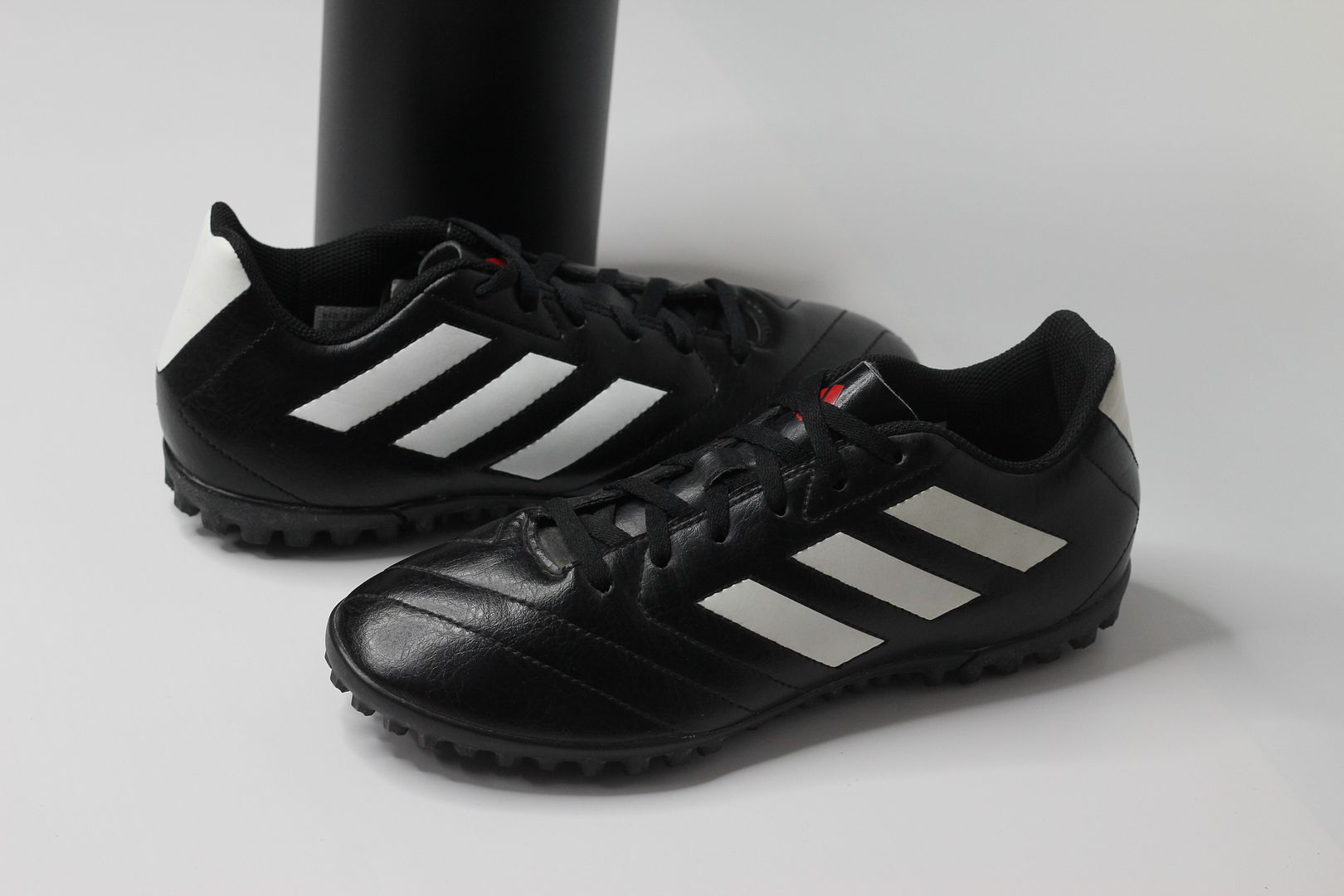 Adidas Goletto VII TF - Core Black/ Cloud White/ Red - FV8703