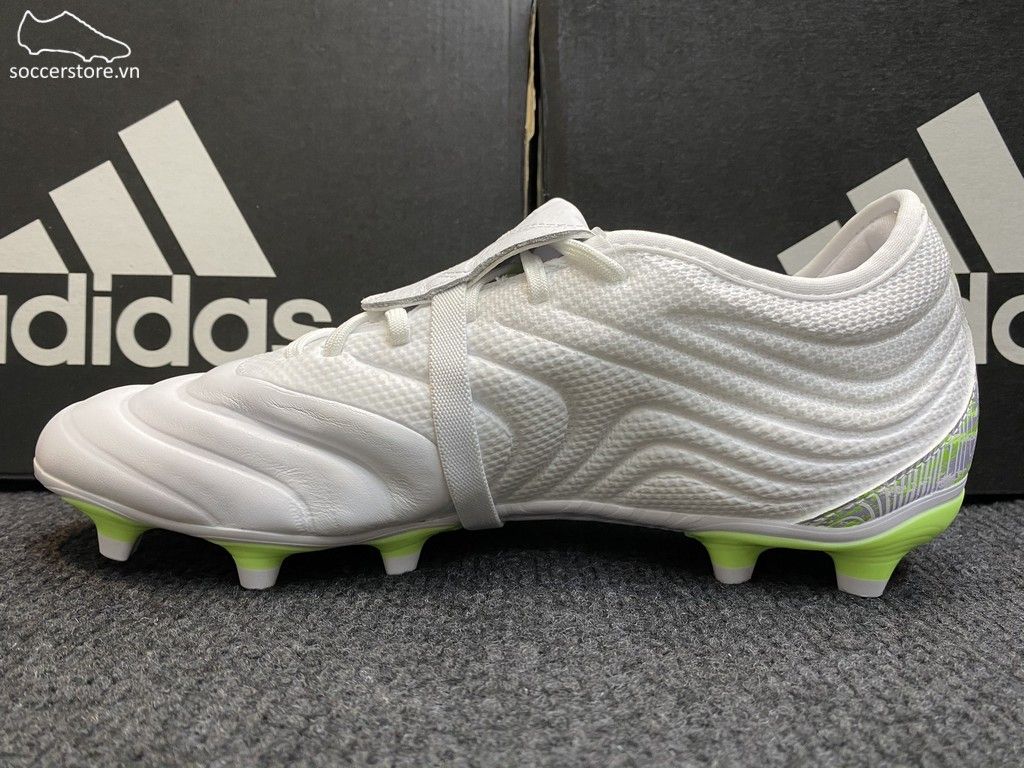 adidas gloro 18