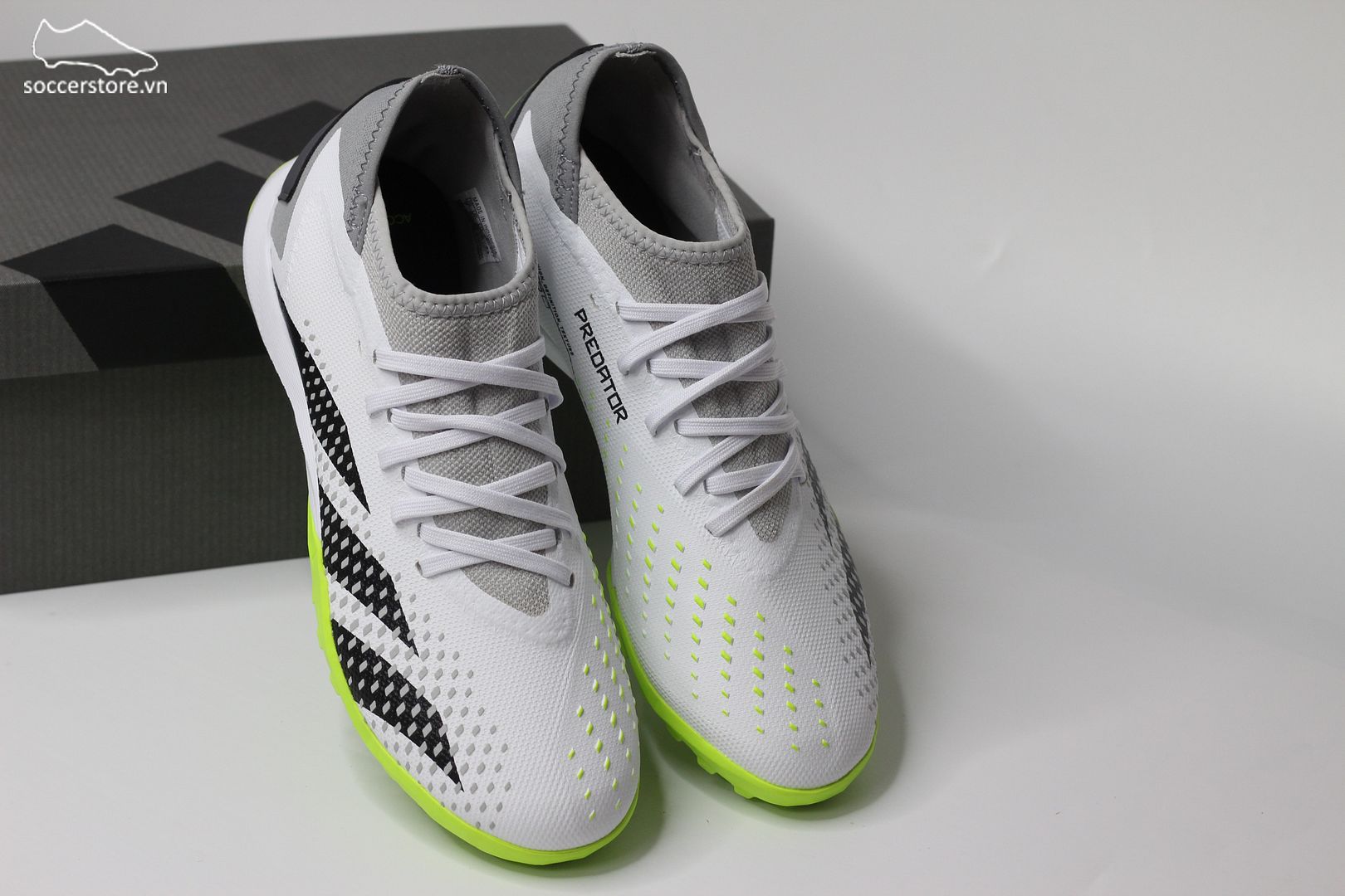 Adidas Predator Accuracy .3 TF Crazyrush pack màu trắng đế xanh GZ0004