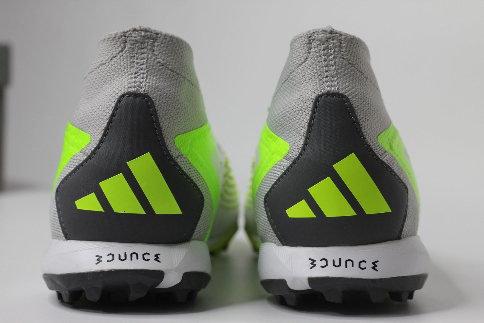 Adidas Predator Accuracy .1 TF Crazyrush pack màu trắng đế xanh GZ0009