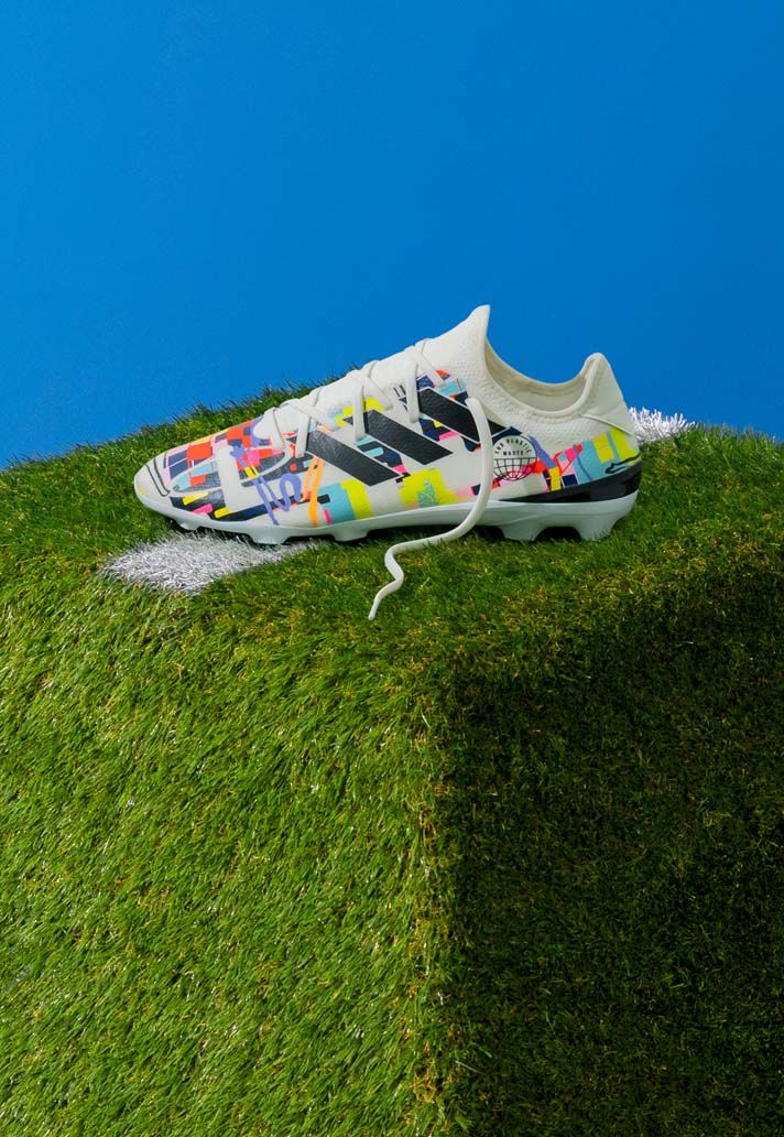 Giày bóng đá Adidas Gamemode