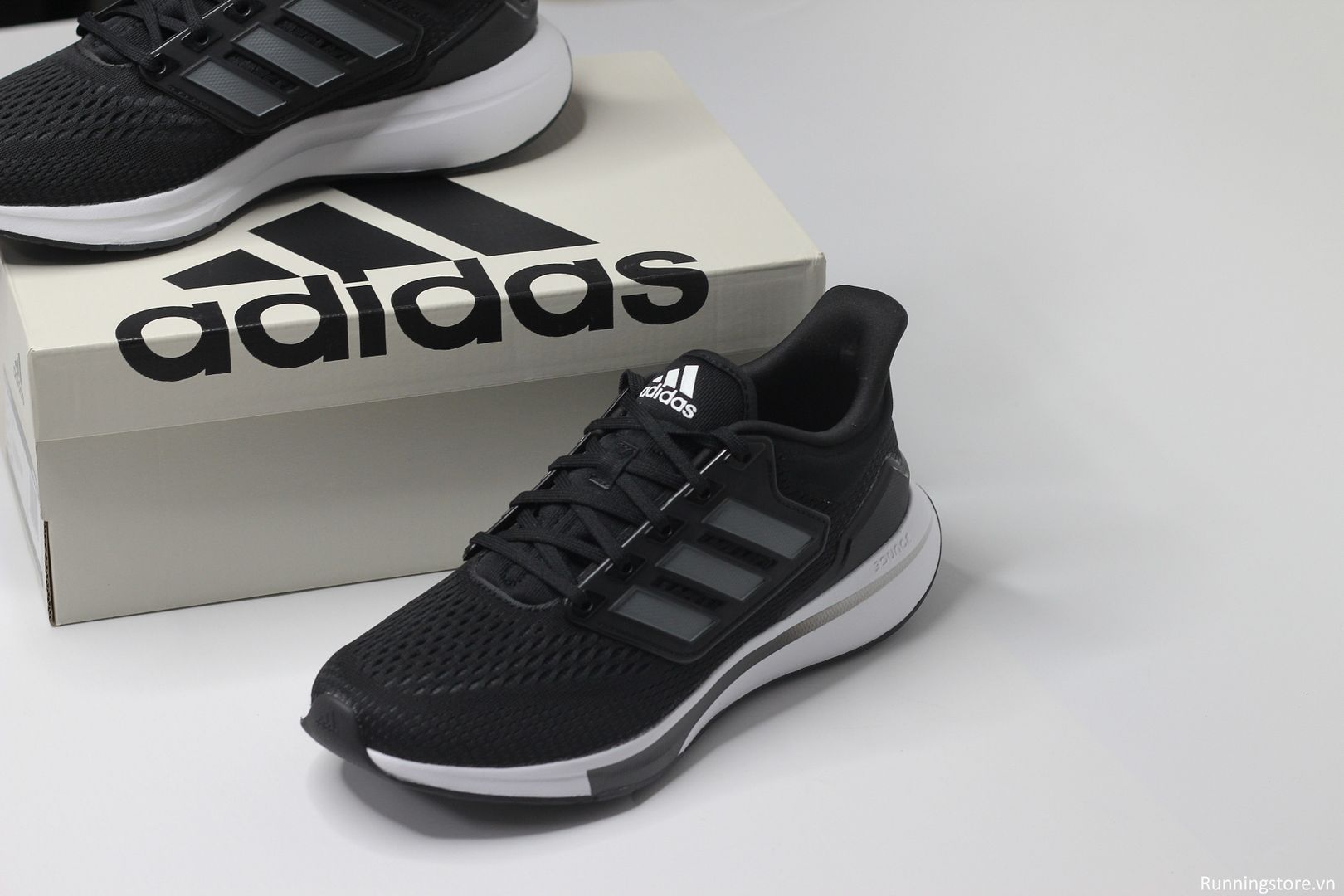 Adidas EQ21 Run- Core Black/ Iron Metallic/ Carbon H00512