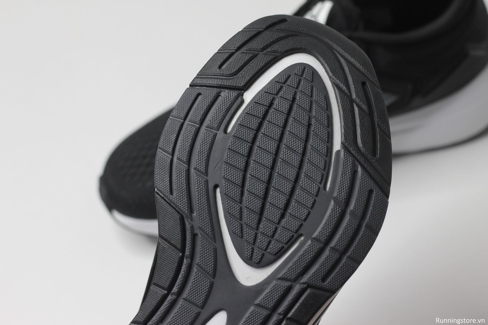 Adidas EQ21 Run- Core Black/ Iron Metallic/ Carbon H00512
