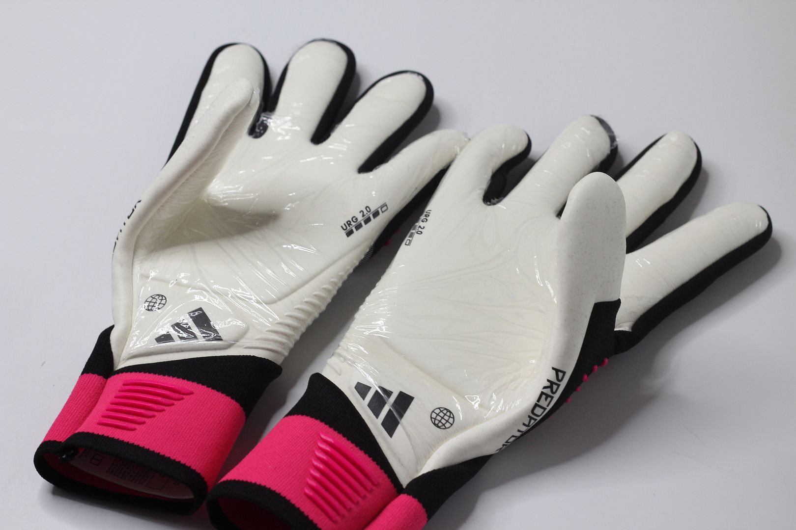 Găng tay thủ môn Adidas Predator GL Pro màu đỏ đen GK Gloves HN3345