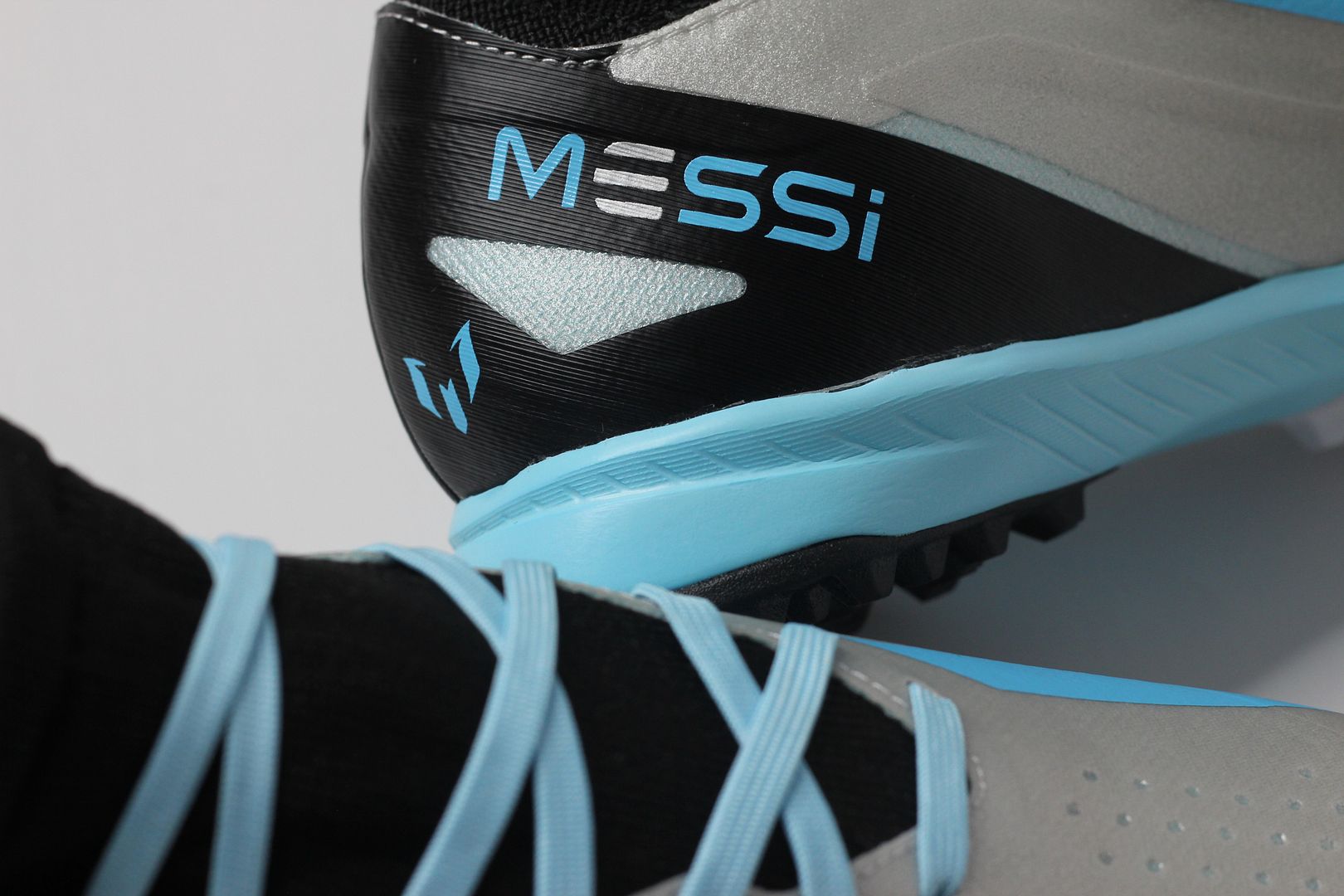 Adidas X Crazyfast Messi .3 TF Infinito Messi pack màu bạc/ xám IE4074