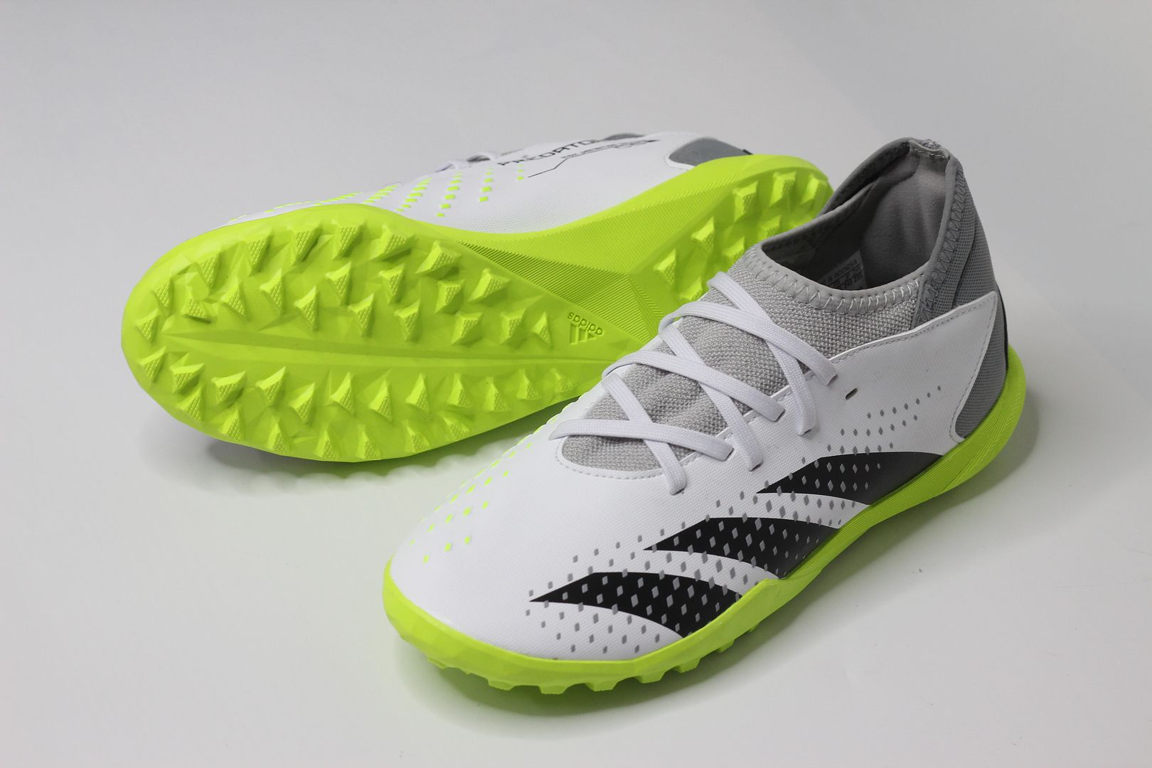 Adidas Predator Accuracy .3 TF Junior Crazyrush pack màu trắng đế xanh - IE9450