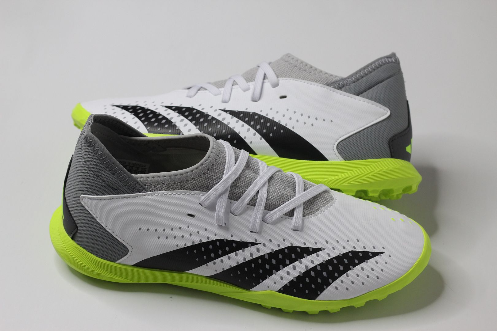 Adidas Predator Accuracy .3 TF Junior Crazyrush pack màu trắng đế xanh - IE9450