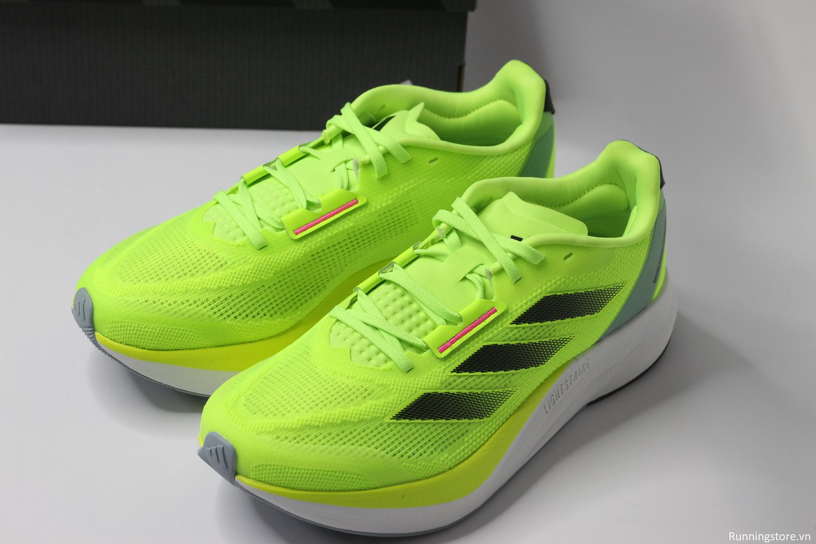 Giày chạy bộ Adidas Duramo 10 Speed màu xanh lá chuối IF4820