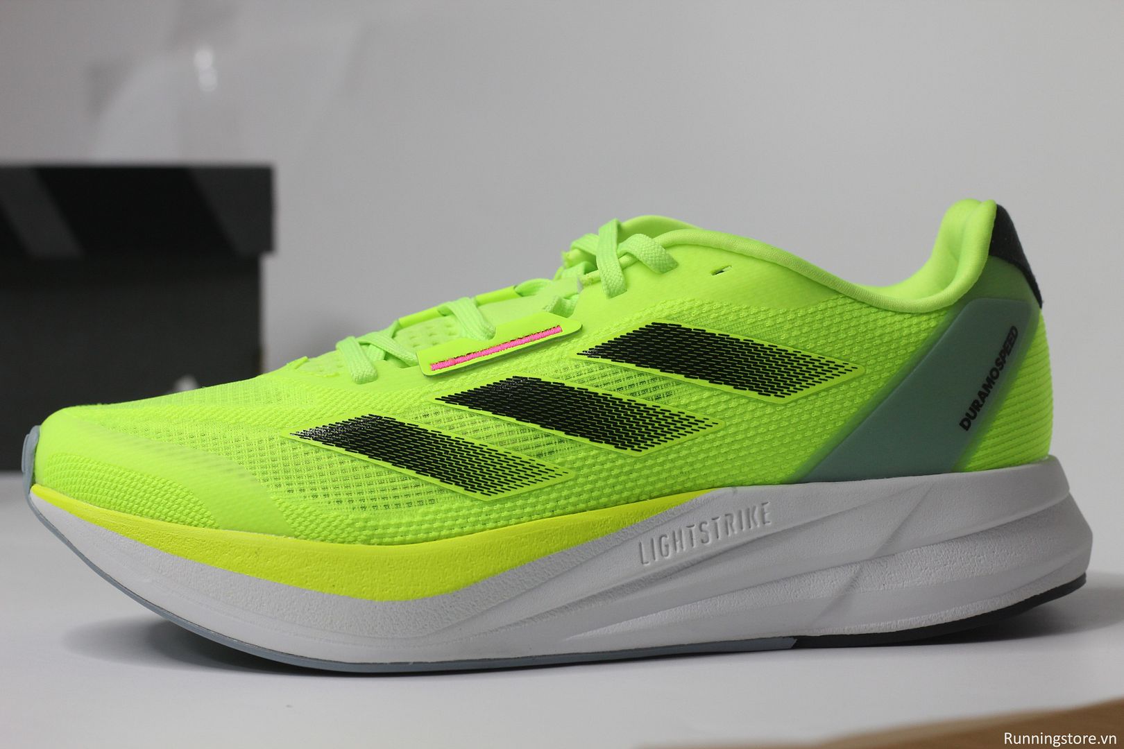 Giày chạy bộ Adidas Duramo 10 Speed màu xanh lá chuối IF4820