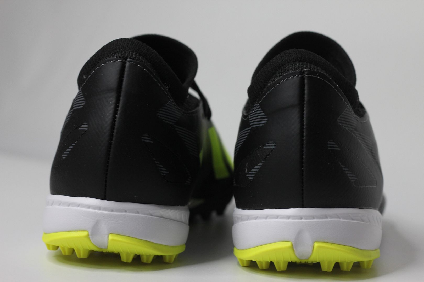 Adidas X Crazyfast .3 TF màu đen xám/xanh chuối IG0767