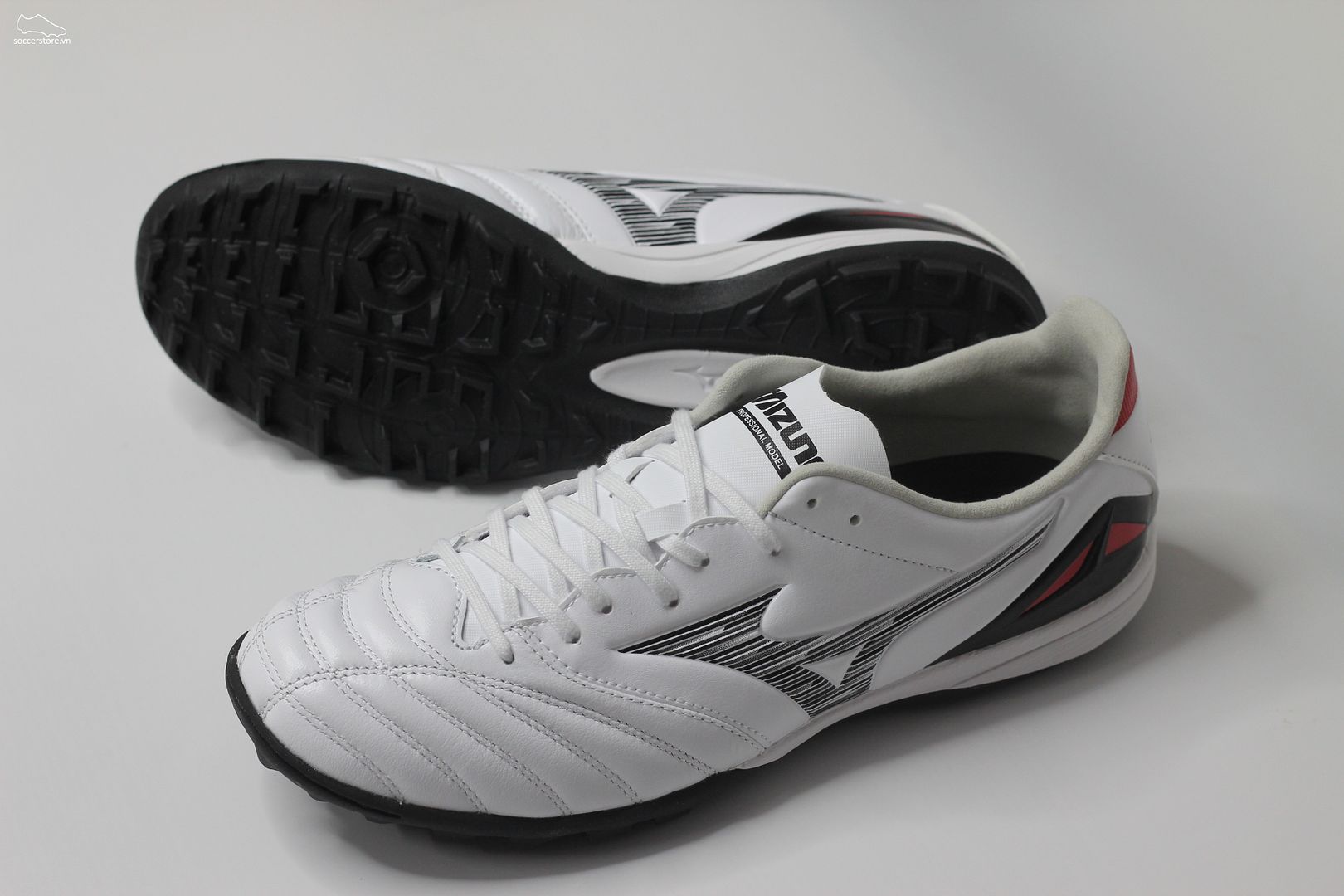 Giày bóng đá Mizuno Morelia Neo 4 Pro AS TF màu trắng P1GD233409