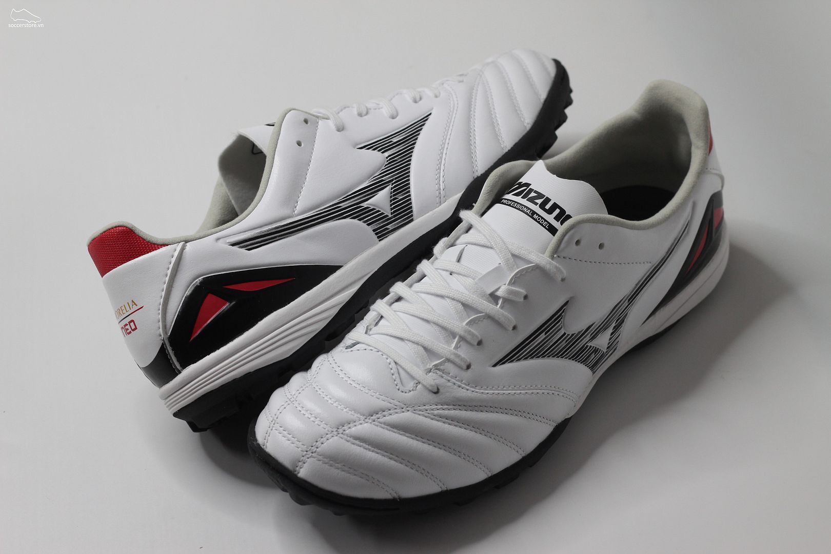 Giày bóng đá Mizuno Morelia Neo 4 Pro AS TF màu trắng P1GD233409